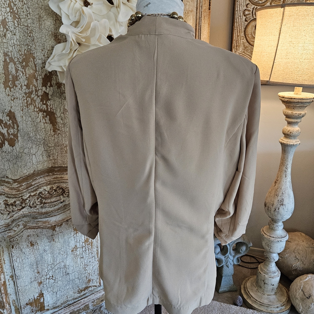 Rachel Zoe Light Beige Open-Front Blazer - Picture 6 of 10